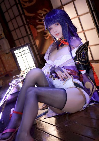 女朋友的母亲完整视频带翻译
