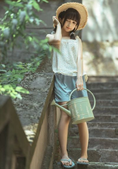 美女被脱脱内衣免费的软件